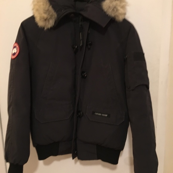 Womens Chilliwack Canada Goose bomber jacket - Picture 2 of 8